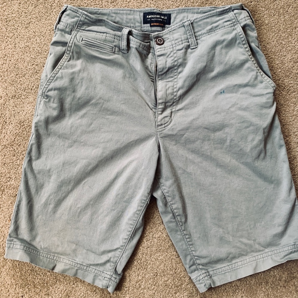 American Eagle Classic Flat Front Gray Khaki Short